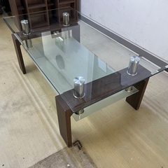 ガラステーブルの画像