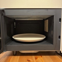 【SHARP電子レンジ】RE-S5E-W 2017年製」は、シャープ（SHARP）製の15L単機能オーブンレンジ（ホワイト系）の画像