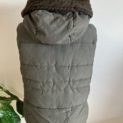 ダウンベスト　M の画像