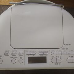 【2021年製】東芝(TOSHIBA)「ポータブル CDラジオ」TY-C200の画像