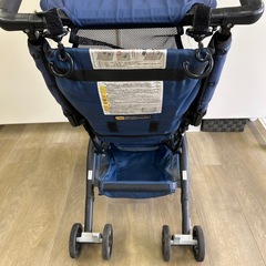 Goodbaby（グッドベビー）製のコンパクト折りたたみベビーカーの画像