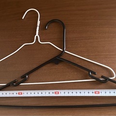 ハンガーまとめ売り 12本の画像