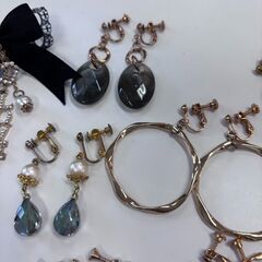 【受付終了】14種類詰め合わせ！ イヤリングセット まとめ売り かわいい ガーリーの画像