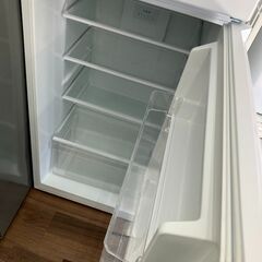 【リユ-スのサカイ広島石内店】ジモティ割！/２ドア冷蔵庫/コンフィー/2023年製/クリ-ニング済み/HG-8359/広島市 冷蔵庫　佐伯区 冷蔵庫　南区 冷蔵庫　西区 冷蔵庫　東区 冷蔵庫　中区 冷蔵庫　安佐南区 冷蔵庫　安佐北区 冷蔵庫　安芸区 冷蔵庫　府中町 冷蔵庫　海田町 冷蔵庫　熊野町 冷蔵庫　坂町 冷蔵庫　廿日市市 冷蔵庫			 			の画像