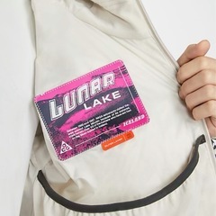 【手渡しのみ発送不可】ナイキ NIKE 新品未使用 ダウンの画像