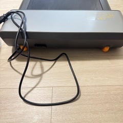 ウォーキングパッド Walkingpad P1 折りたたみ式ランニングマシンの画像