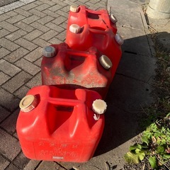 灯油タンク4つセットの画像