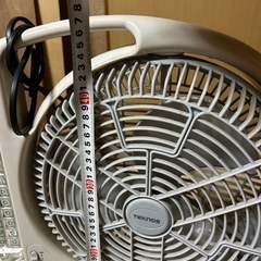 TEKNOS 多機能充電式25cm扇風機 の画像
