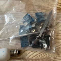 オルゴール基盤、LED、豆電球などの画像