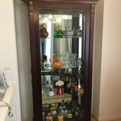 高級ガラスキャビネット  の画像