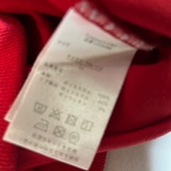 トレーナー赤の画像