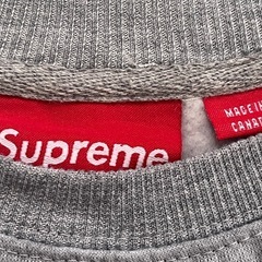【お取引中】supreme トレーナーの画像