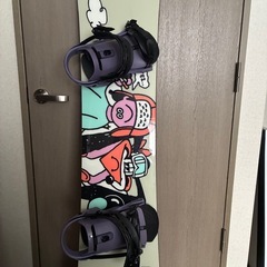 SALOMON×UND スノーボードの画像