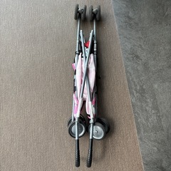 折りたたみ式ベビーカー　コンパクト　軽量　バギーの画像