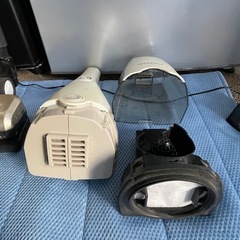 f●■AQUAアクア電気コードレススティッククリーナー【AQC-LX1F】2020年製の画像