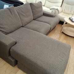 ★リユースのサカイつくば店★TK7740  3人掛けソファ ブラウン H60×D95～153×W214 クリーニング済みの画像