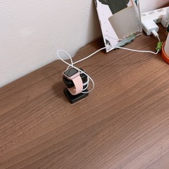 パソコンデスクの画像