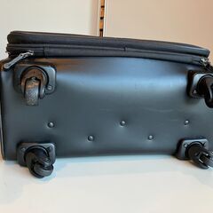 高品質パイロットケース、ビジネスや旅行に最適な収納力、機内持ち込みサイズですの画像