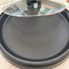 蓋付きホットプレートの画像