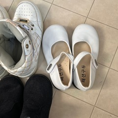 【もらってください】17cm〜　スニーカー　ハイカットシューズ　ブーツの画像