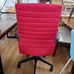 ★リユースのサカイつくば店★TK7743 ニトリ ワークチェア レッド H105×D60×W68 クリーニング済みの画像