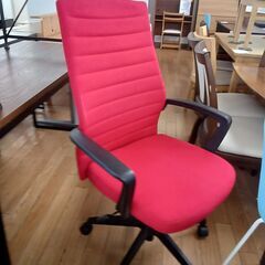 ★リユースのサカイつくば店★TK7743 ニトリ ワークチェア レッド H105×D60×W68 クリーニング済みの画像