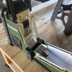 マキタラジオMR100の画像