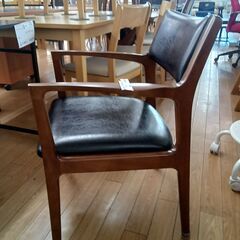 ★リユースのサカイつくば店★TK7744 カリモク60+ ダイニングチェア ブラック/ブラウン H80×D50×W47 クリーニング済みの画像