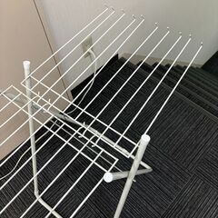 室内物干し スタンド型  折りたたみタオルハンガー 白 KJ_010の画像