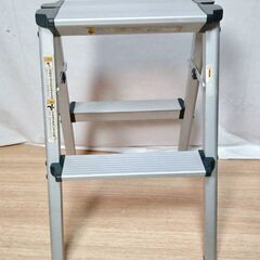 【B484】脚立　２段　高さ57㎝　現状品の画像