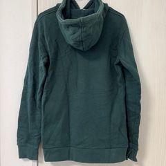 adidasパーカーの画像