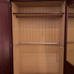 洋服タンスの画像