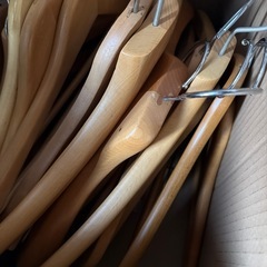 格安木製ハンガー22本の画像