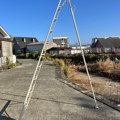 【福岡県筑後市にて引取り限定】オールアルミ三脚脚立　10段の画像