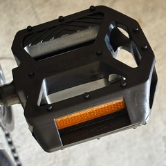 【純正ペダル新品】ジャイアント　GIANT 　マウンテンバイク　自転車　ブラック&グリーンの画像