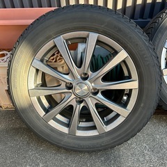 タイヤホイールの画像