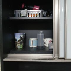 食器棚の画像