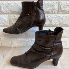 CLASS BONETT  クラスボネット　 ショートブーツ　 サイドジップ　 ブラウン　焦茶色の画像