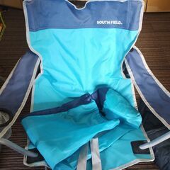 アウトドアの3点セット「ピクニックボックス(宝くじ景品)＋アームチェア(SOUTH FIELD₎＋寝袋(LOGS) 」の画像