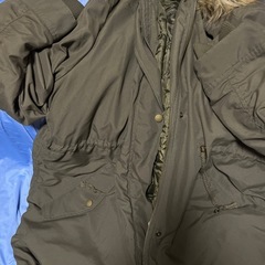 上着　丈長め　ジャンバー　ファー付き　の画像