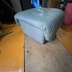 スツール グレーの画像