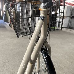 【現状品】Curious 6段変速自転車 26インチ ベージュ エアーポンプ付き 引取歓迎 配送OKの画像