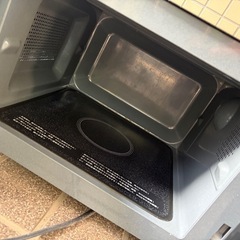  【埼玉発】SHARP シャープ 電子レンジ RE-T171-B 2022年製 ブラック の画像