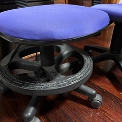 いす　二つセットの画像