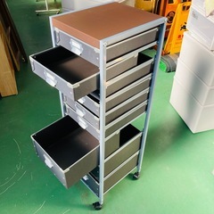 キャスター付書類ケース　硬質パルプ製　9段チェスト　レターケース　在庫2点の画像