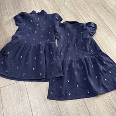 【美品】baby Gapネイビー 花柄 ポロシャツ半袖ワンピース 2着セット110㎝の画像