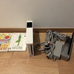 Wii 本体　ソフトセットの画像