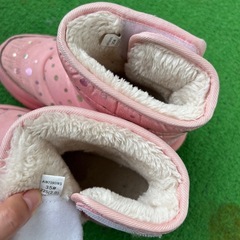 キッズスノーブーツ22.5cmの画像