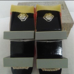 レトロ　未使用　赤い花柄ゲタ　雨除けカバー付き 下駄　レディース下駄の画像