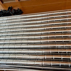 スチールラック　サポート柵付きの画像